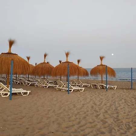 Boliches Holidays فوينخيرولا